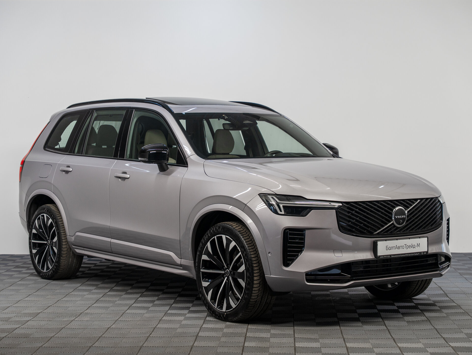 Автомобиль Volvo XC90 B6 2.0 AT (300 л.с.) 4WD - 3