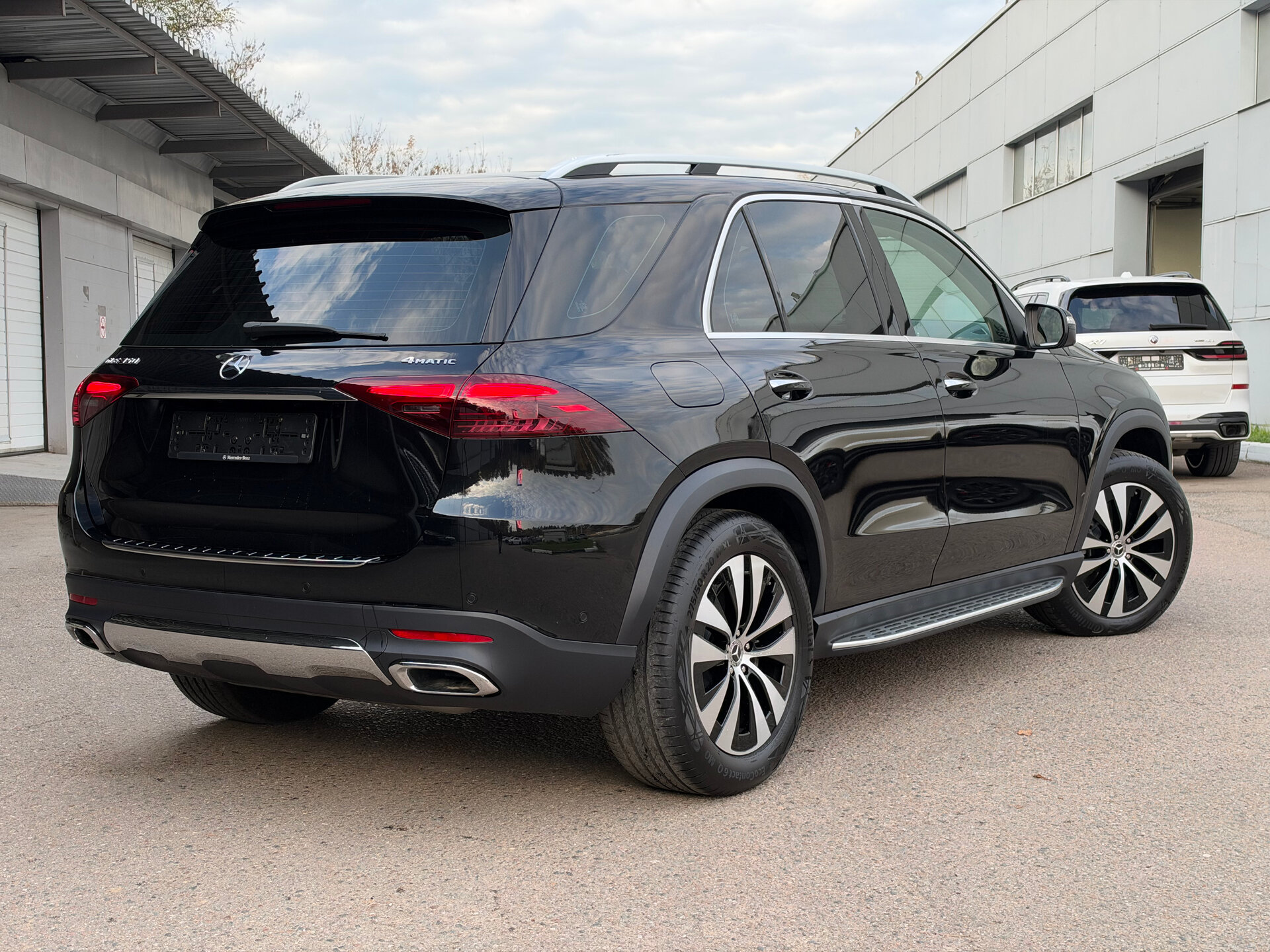 Автомобиль Mercedes-Benz GLE 350 2.0 AT (258 л.с.) 4WD - 2