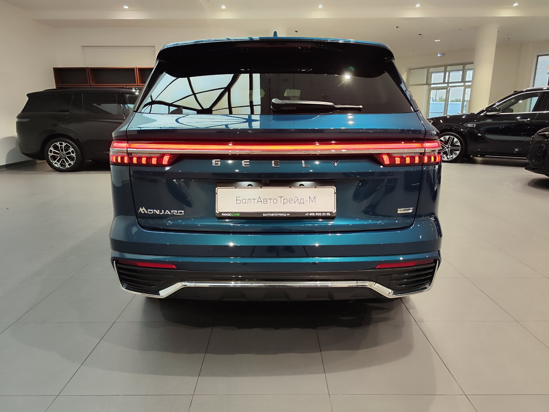 Автомобиль Geely Monjaro 2.0 AT (238 л.с.) 4WD - 5