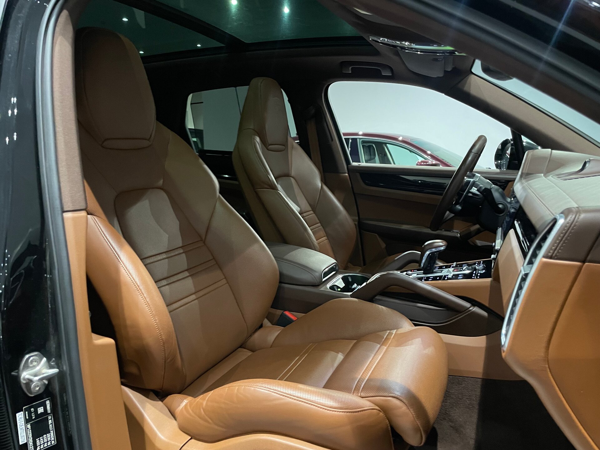 Автомобиль Porsche Cayenne 3.0 AT (340 л.с.) 4WD - 12