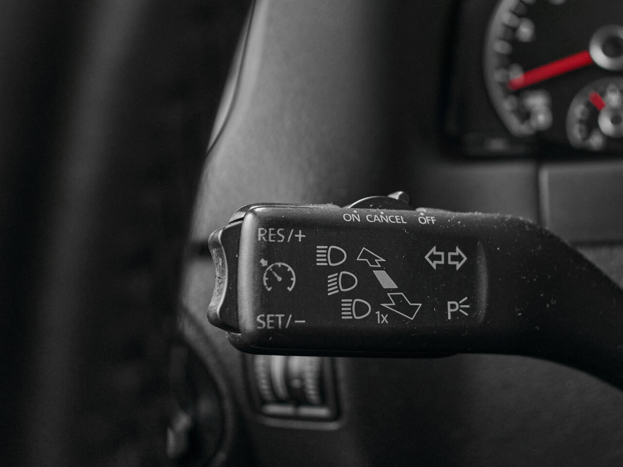 Купить Volkswagen Tiguan 2.0 AT (170 л.с.) 4WD, 2011 в Екатеренбурге