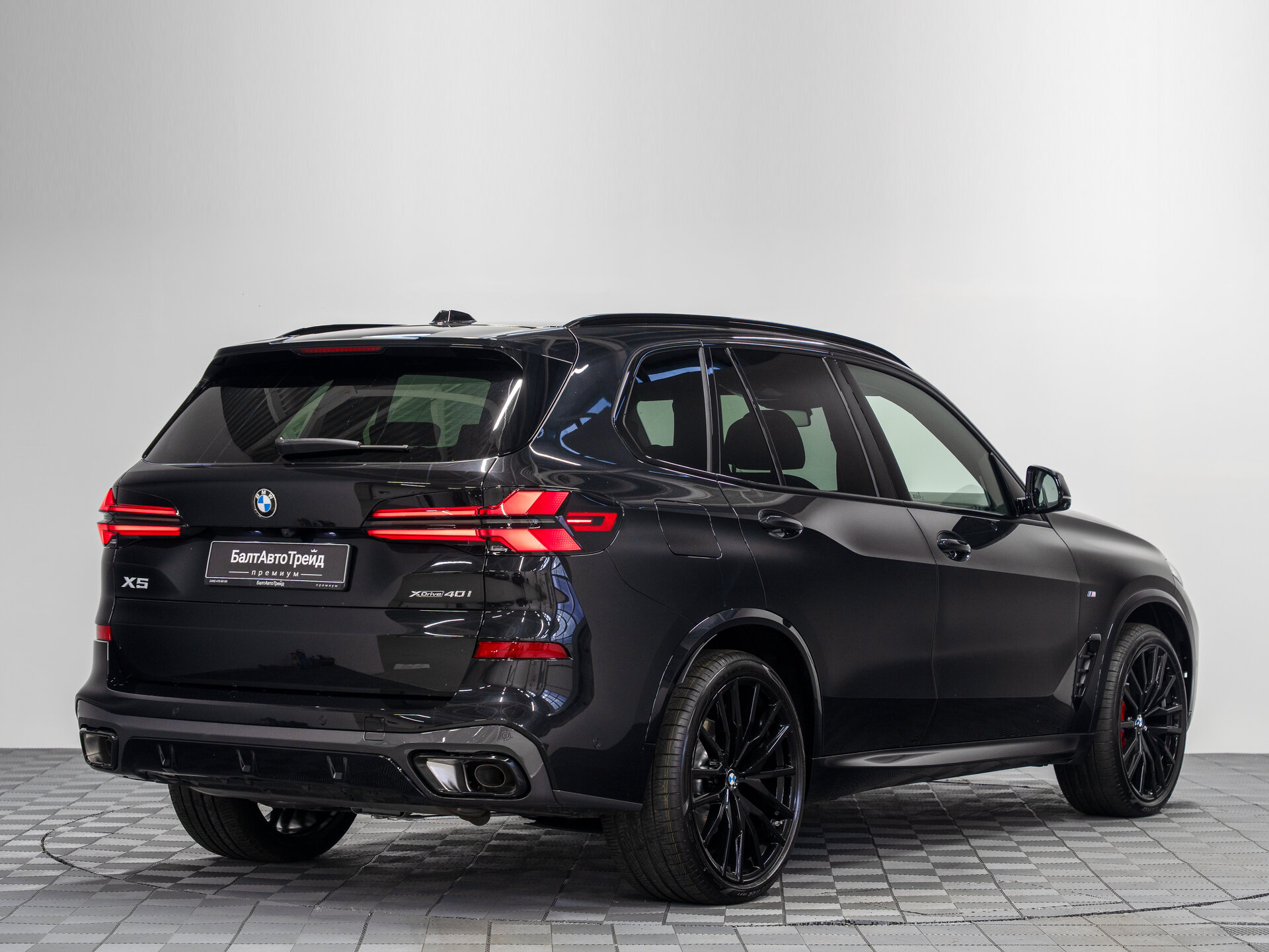 Автомобиль BMW X5 40i 3.0 AT (381 л.с.) 4WD - 7