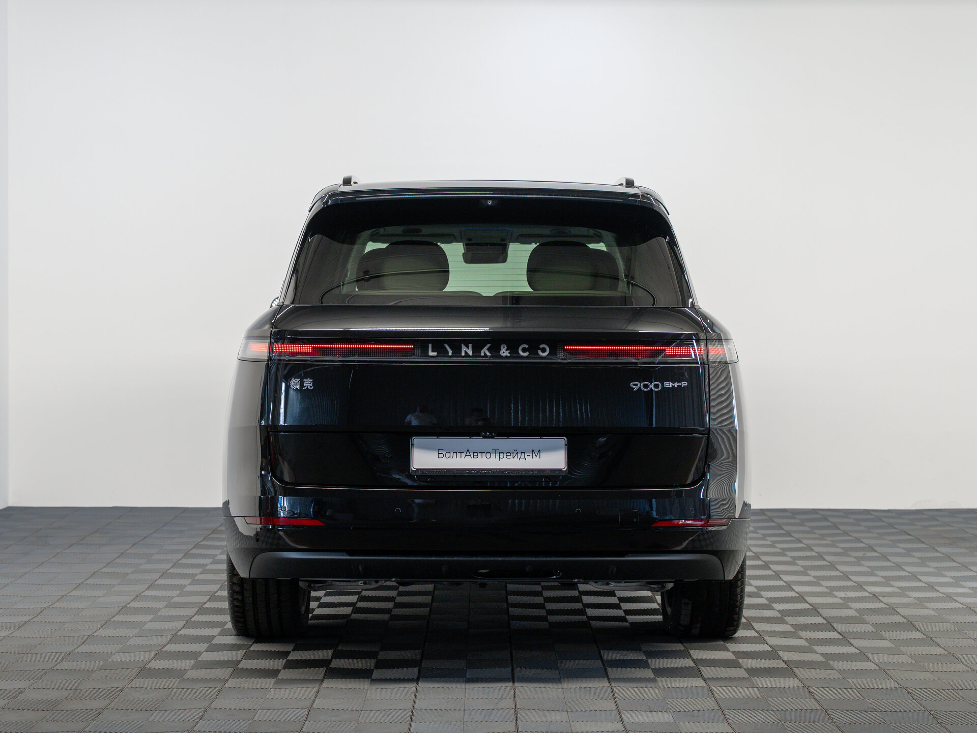 Автомобиль Lynk & Co 900 2.0hyb AT (734 л.с.) 4WD - 6