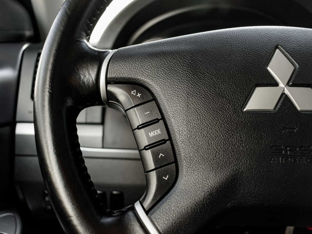 Купить Mitsubishi Pajero 3.0 AT (178 л.с.) 4WD, 2013 в Екатеренбурге