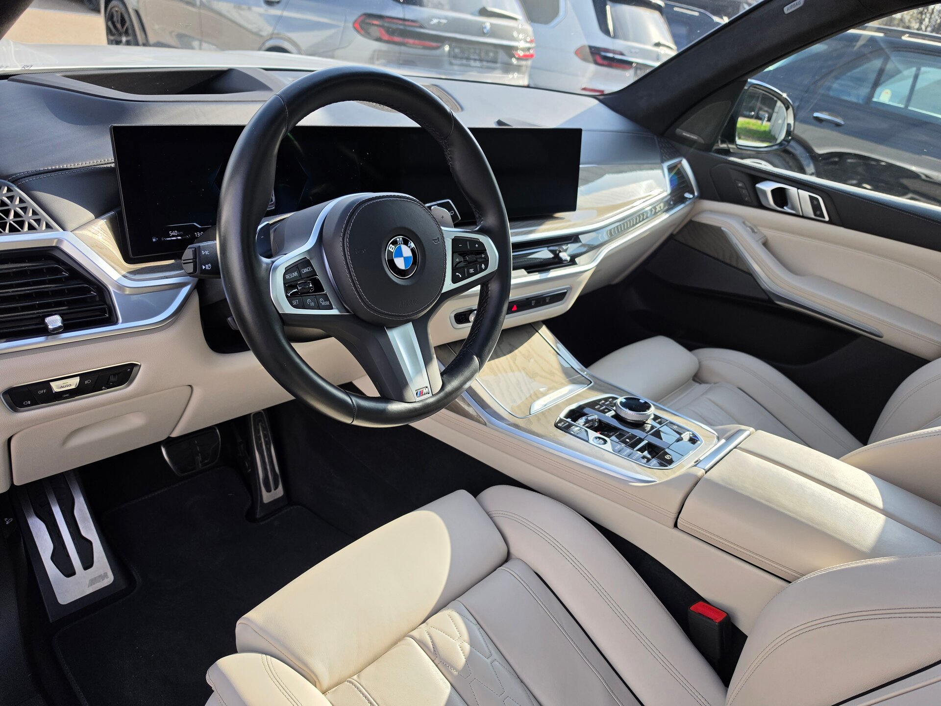 Автомобиль BMW X7 40d 3.0d AT (340 л.с.) 4WD - 9