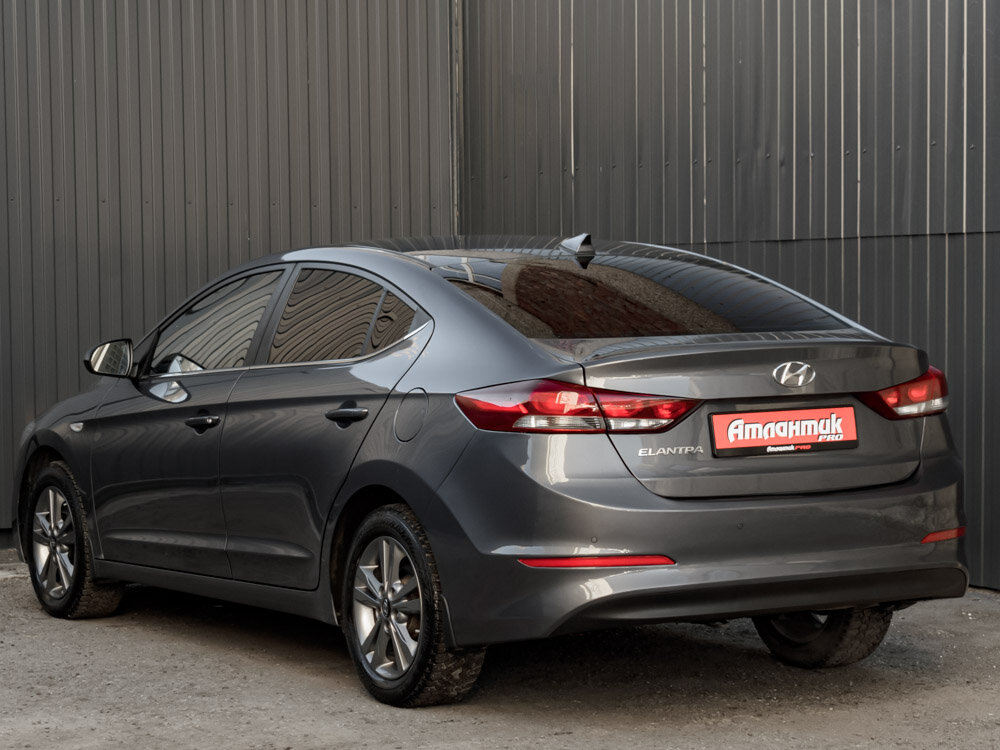 Купить Hyundai Elantra 1.6 AT (128 л.с.), 2017 в Екатеренбурге
