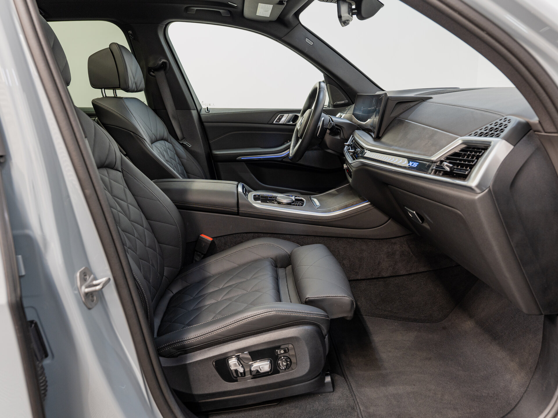 Автомобиль BMW X5 40i 3.0 AT (381 л.с.) 4WD - 10