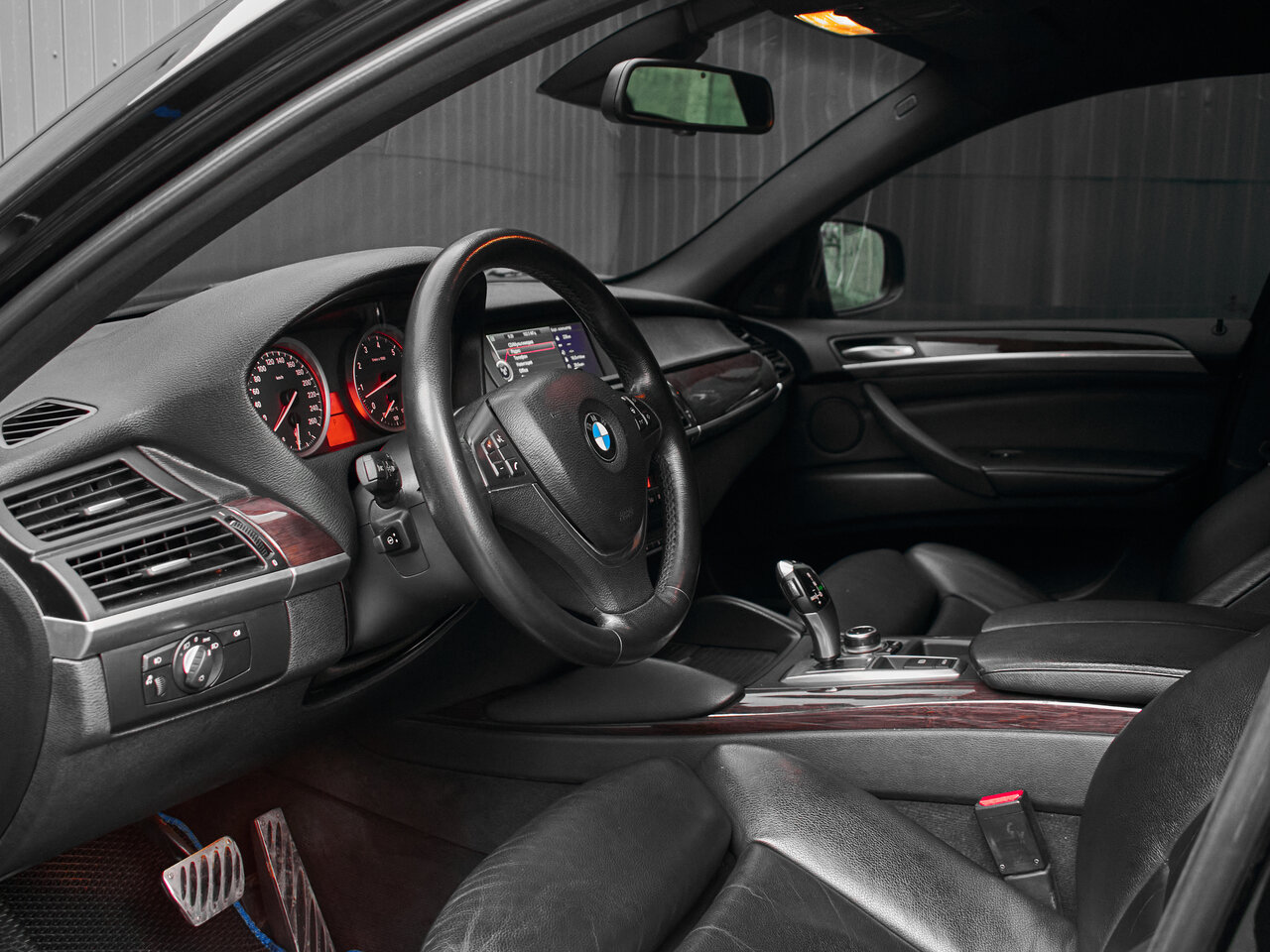 Купить BMW X6 35i 3.0 AT (306 л.с.) 4WD, 2013 в Екатеренбурге