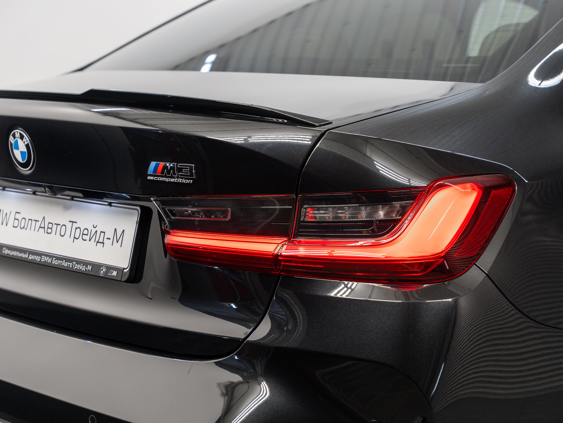 Автомобиль BMW M3 Competition Package 3.0 AT (530 л.с.) 4WD - 9