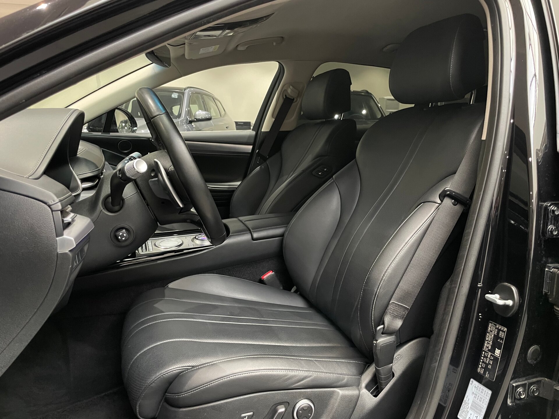 Автомобиль Genesis G80 2.5 AT (249 л.с.) 4WD - 8