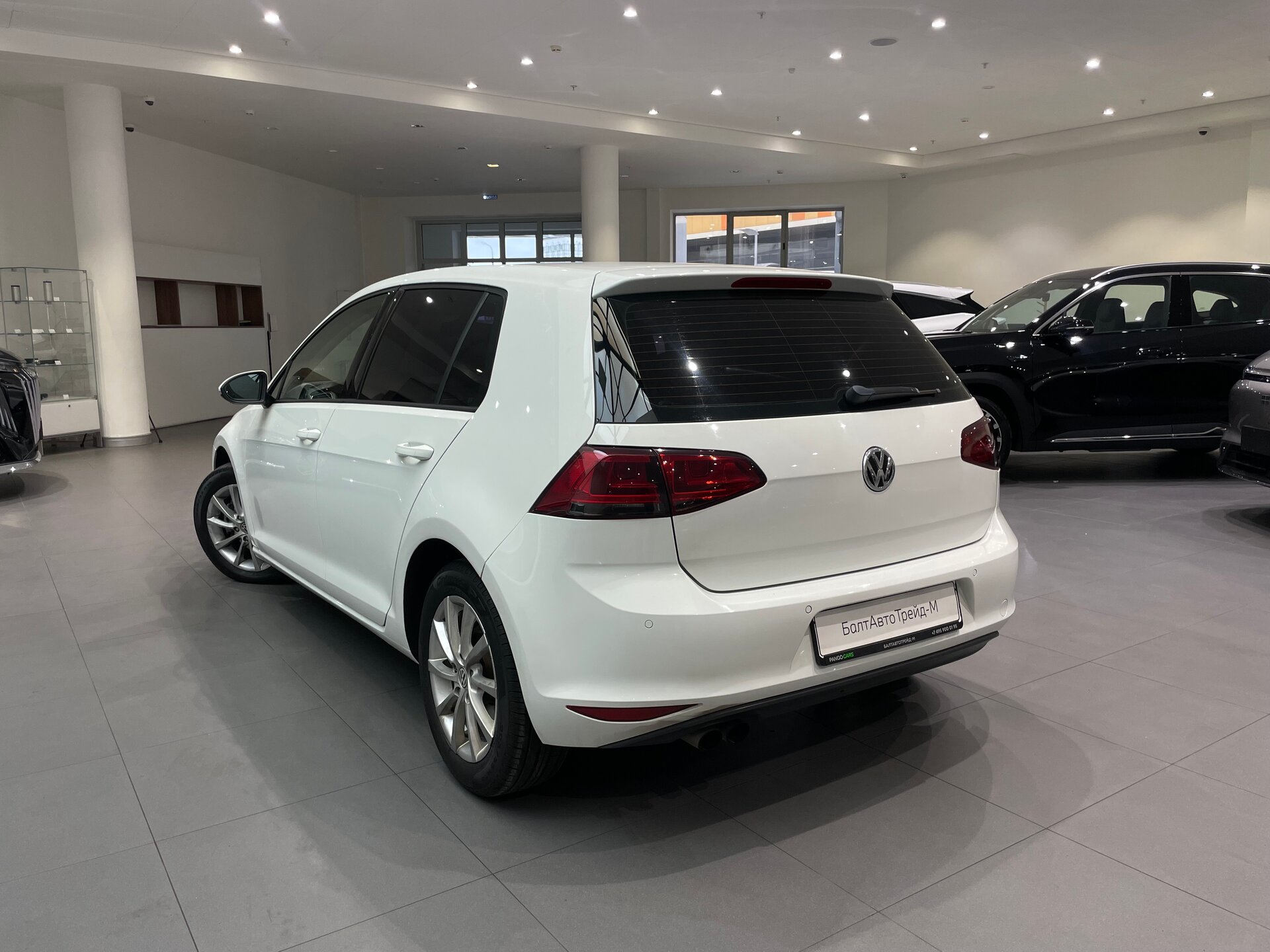 Автомобиль Volkswagen Golf 1.4 AMT (122 л.с.) - 4