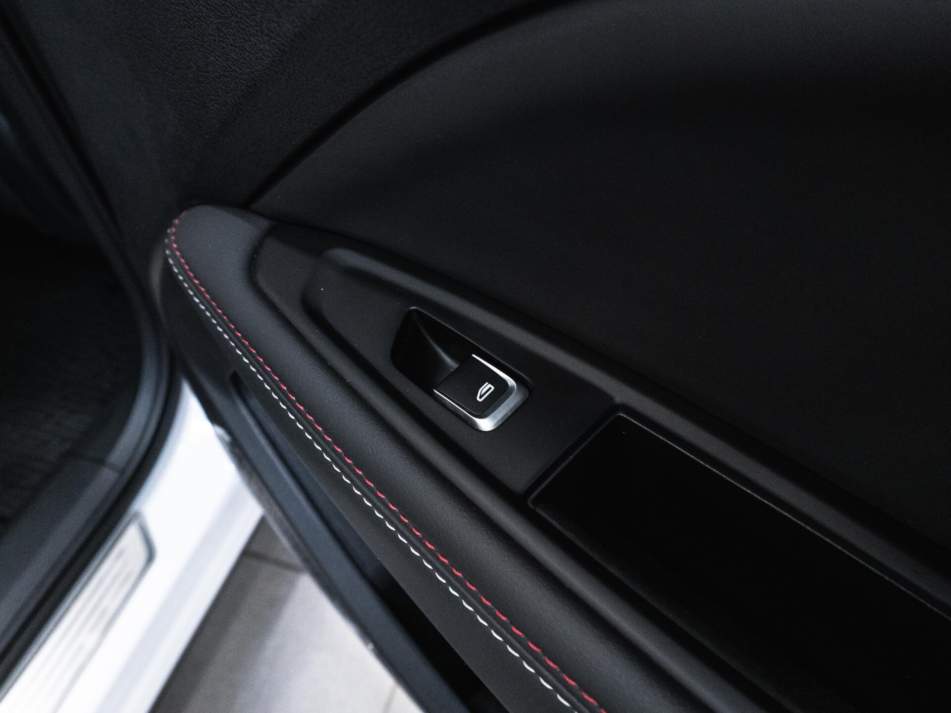 Geely Tugella 2022 31