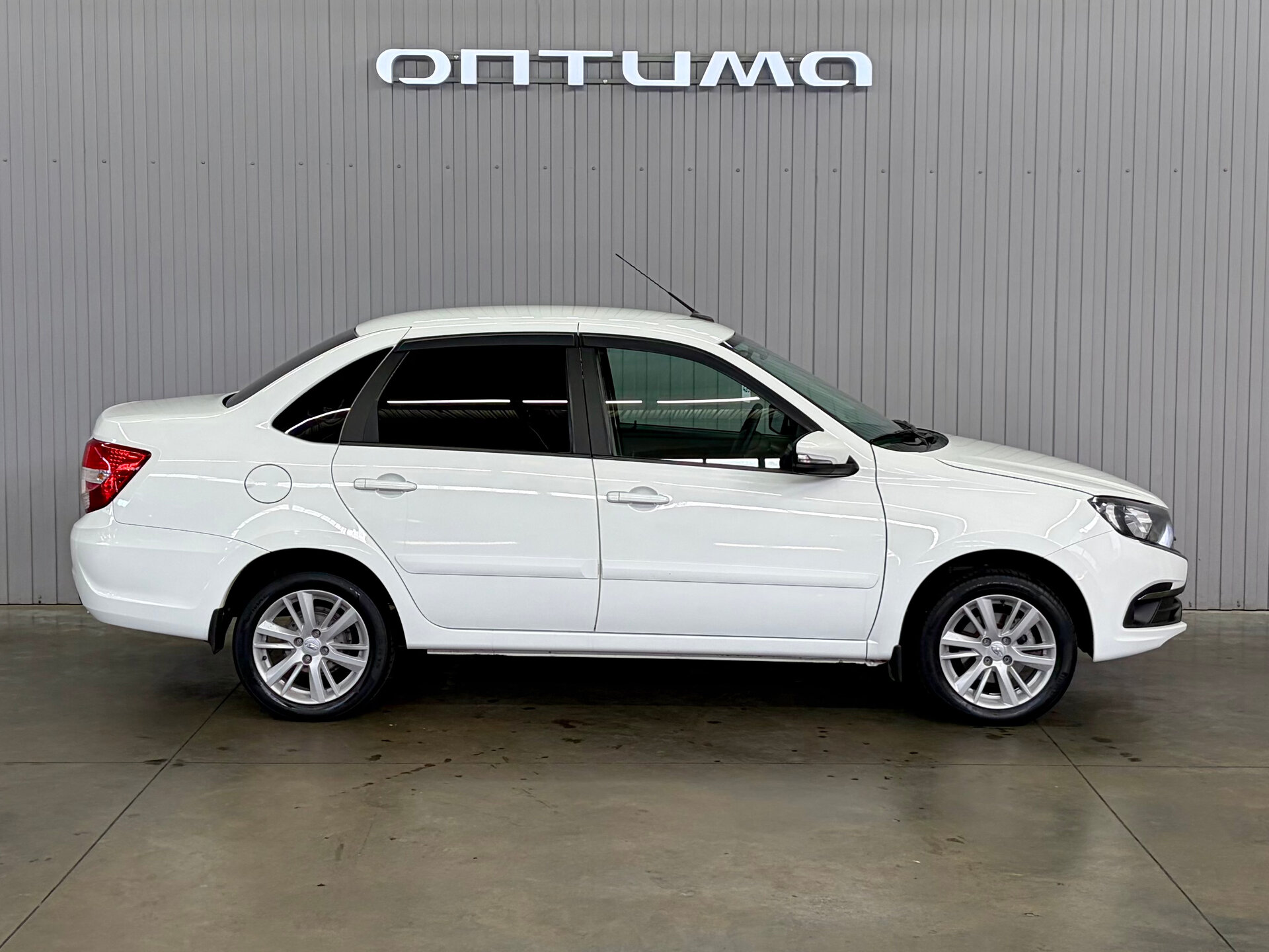 Lada (ВАЗ) Granta 