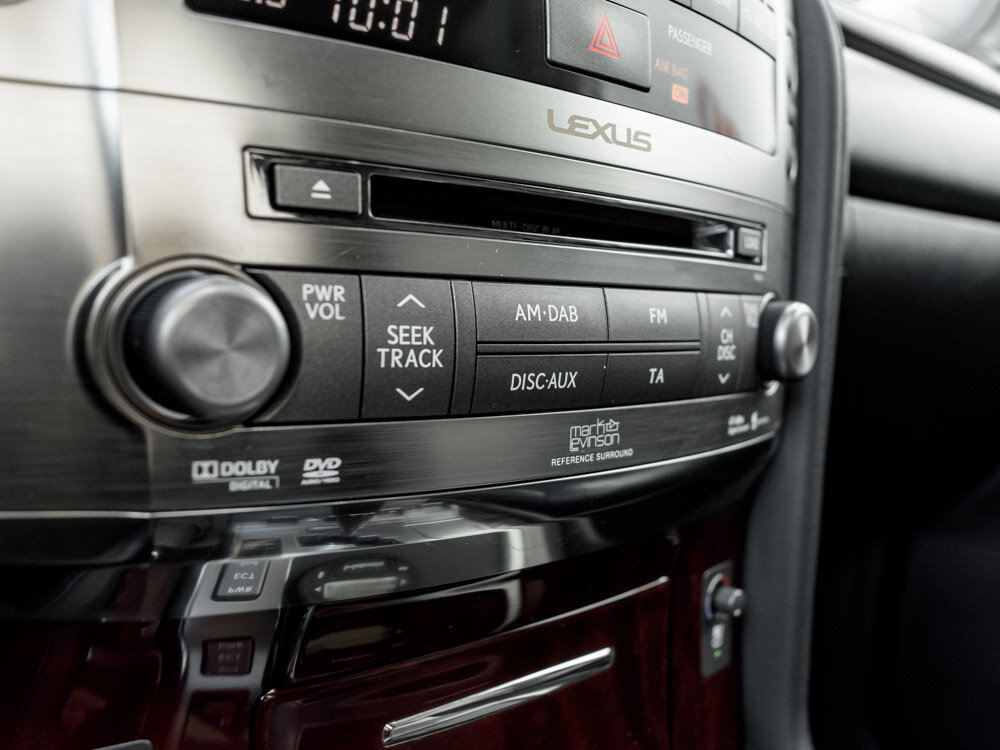 Купить Lexus LX 570 5.7 AT (367 л.с.) 4WD, 2011 в Екатеренбурге