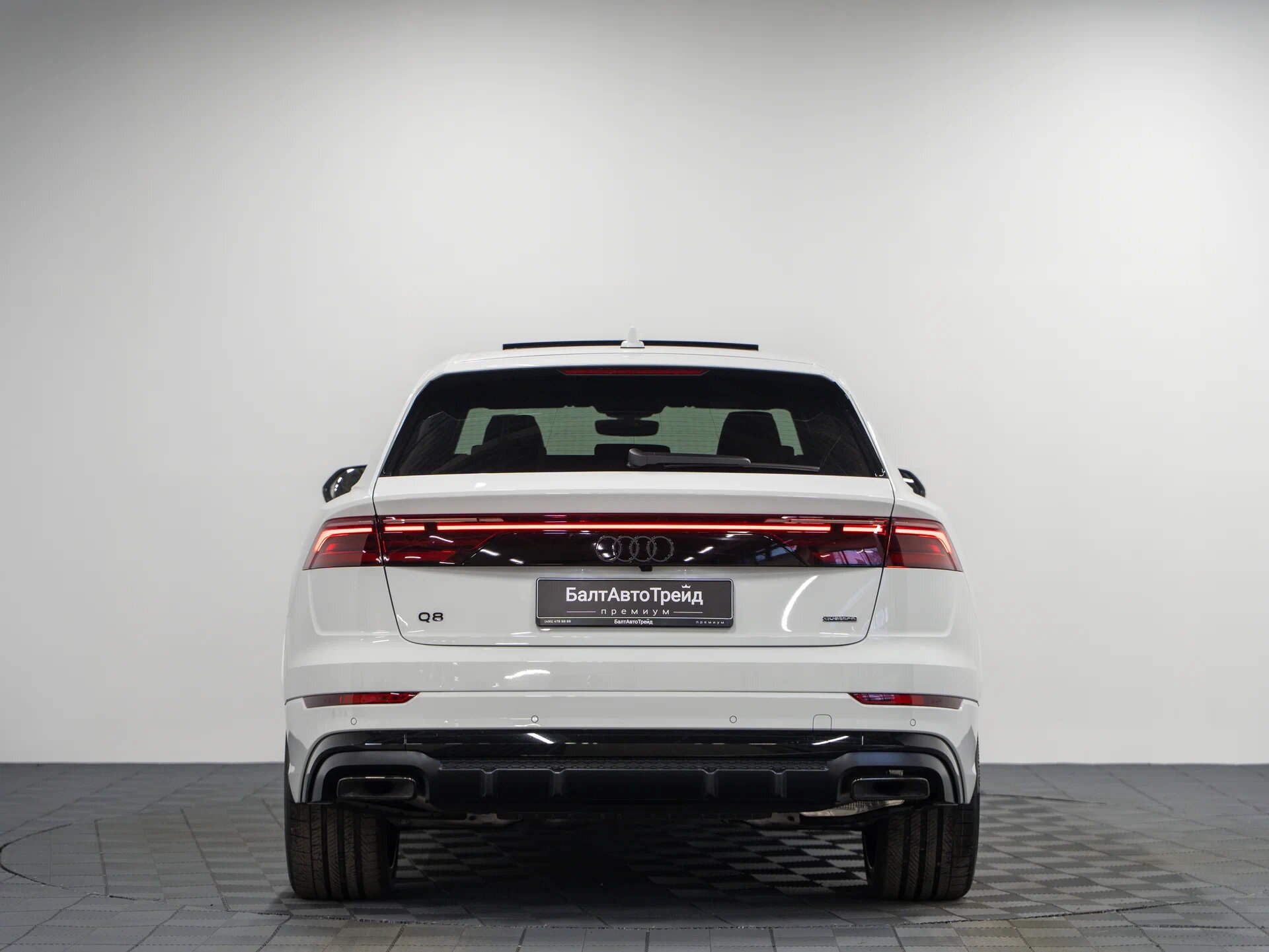 Автомобиль Audi Q8 50 TDI 3.0d AT (286 л.с.) 4WD - 8