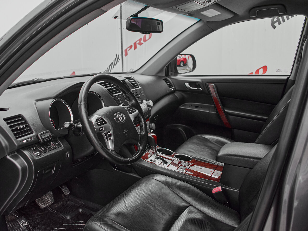 Купить Toyota Highlander 3.5 AT (273 л.с.) 4WD, 2012 в Екатеренбурге