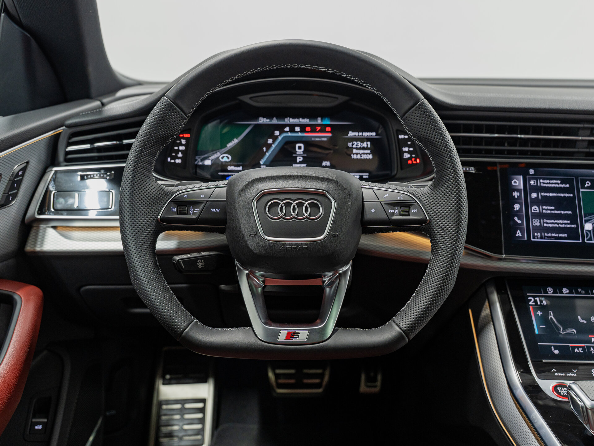 Автомобиль Audi SQ8 4.0 AT (507 л.с.) 4WD - 16
