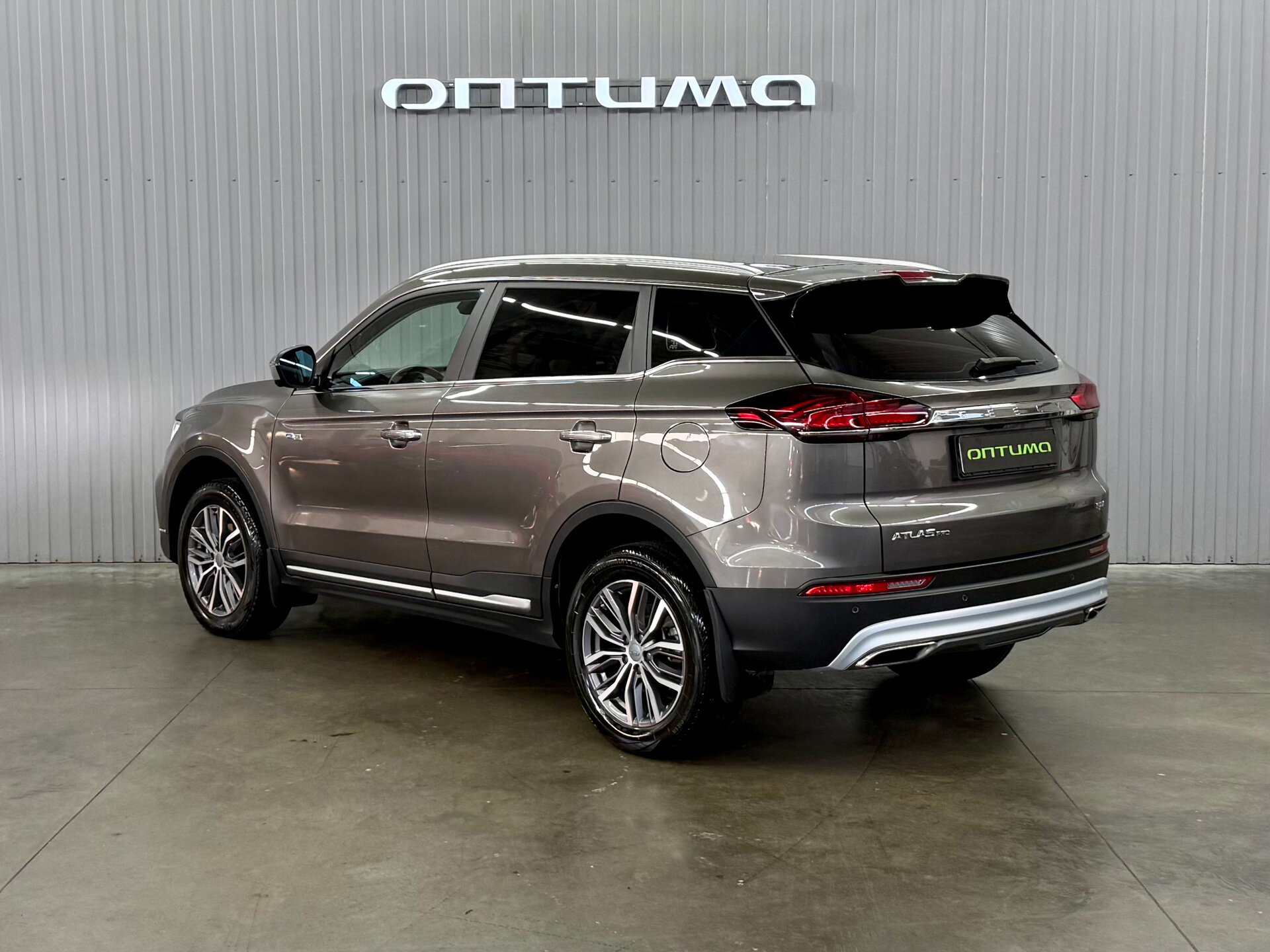 Geely Atlas Pro 