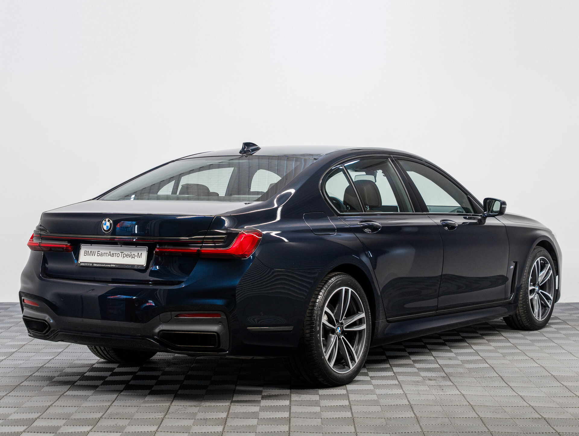 Автомобиль BMW 7 серии 730i 2.0 AT (249 л.с.) - 5