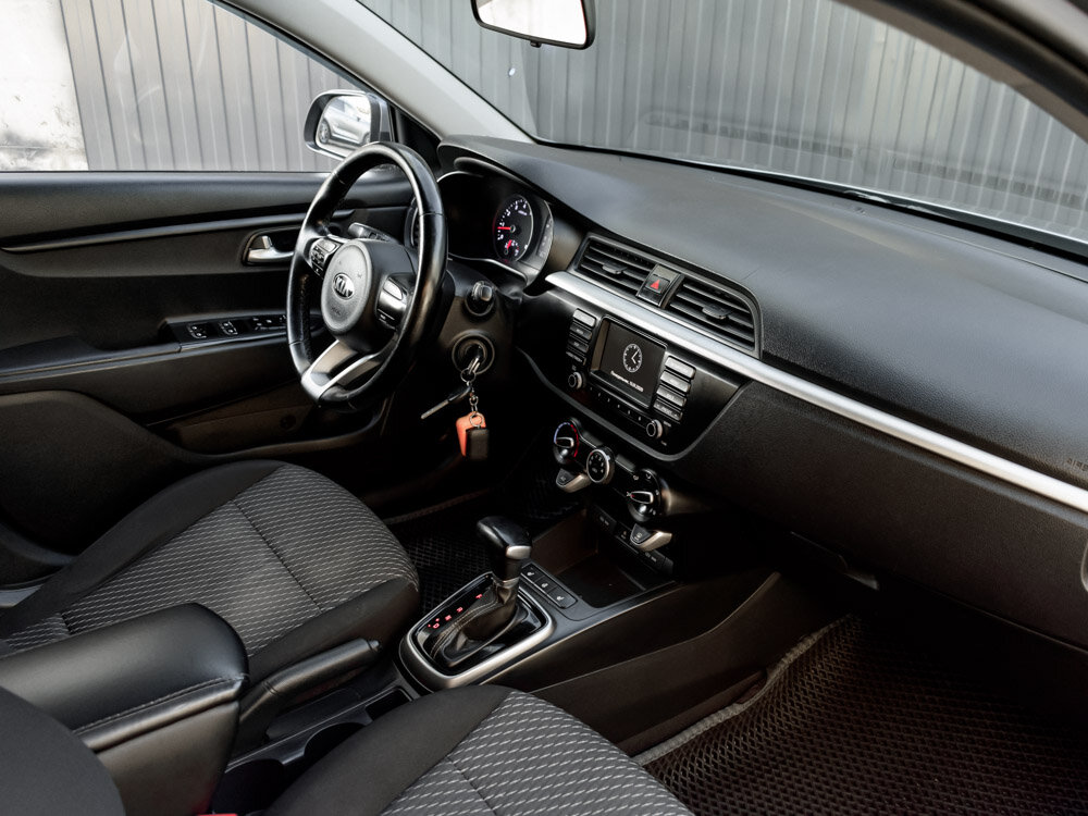 Купить Kia Rio 1.4 AT (100 л.с.), 2019 в Екатеренбурге