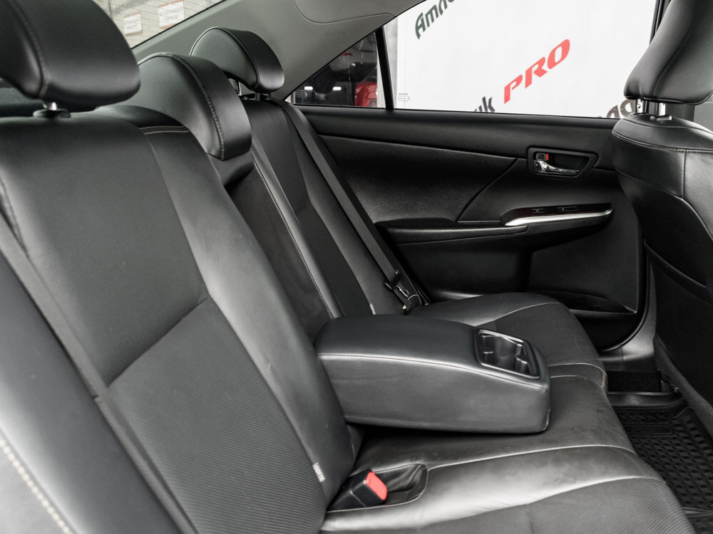 Купить Toyota Camry 2.5 AT (181 л.с.), 2017 в Екатеренбурге