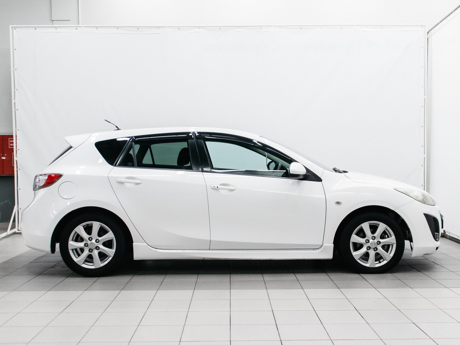 Mazda Axela 2010 6