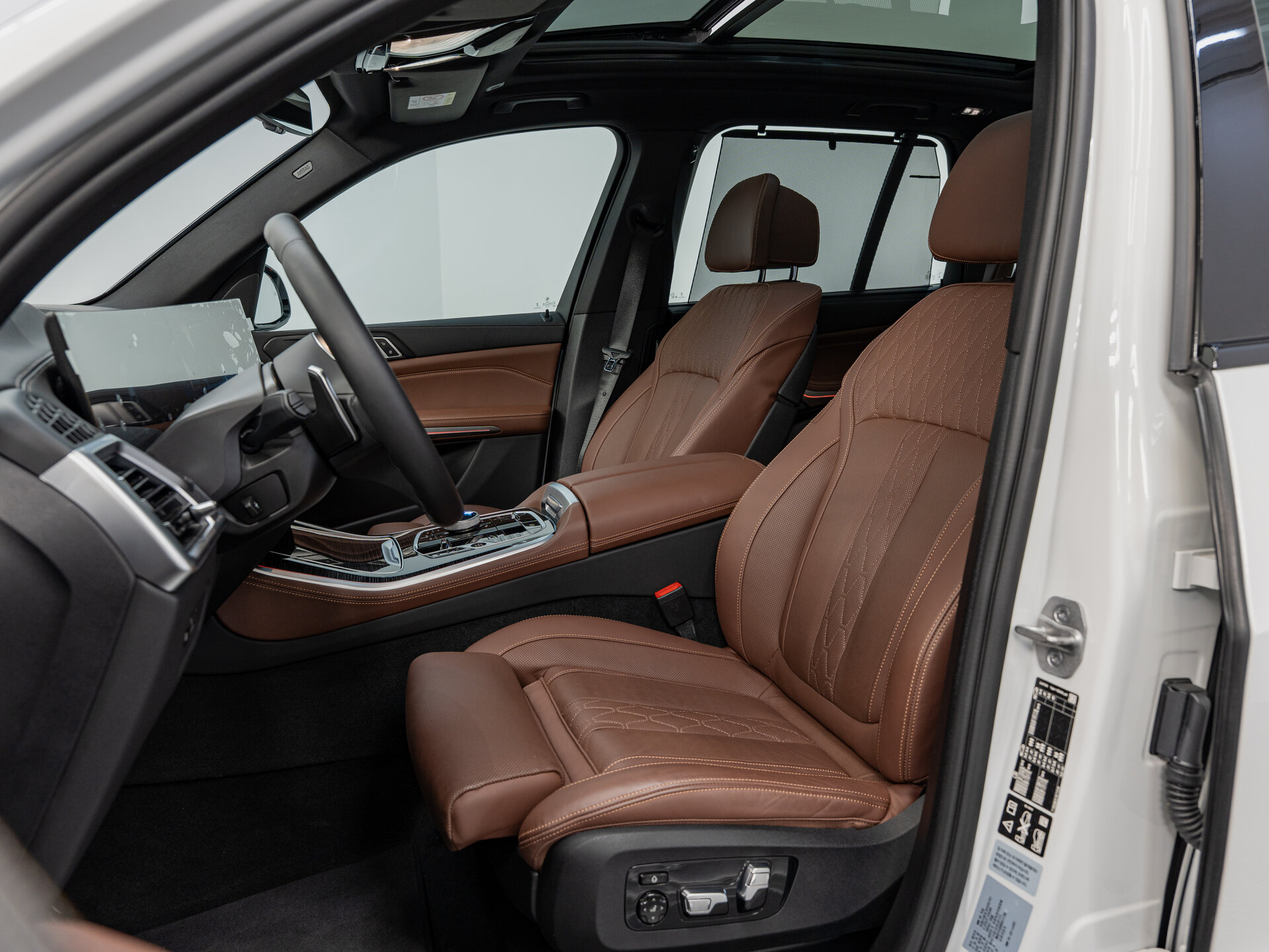Автомобиль BMW X5 40i 3.0 AT (381 л.с.) 4WD - 17