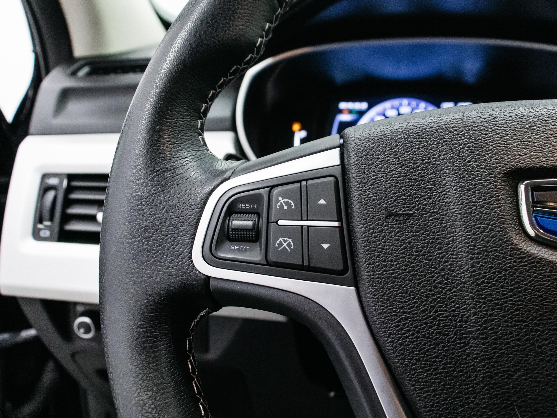 Geely Atlas 2022 19