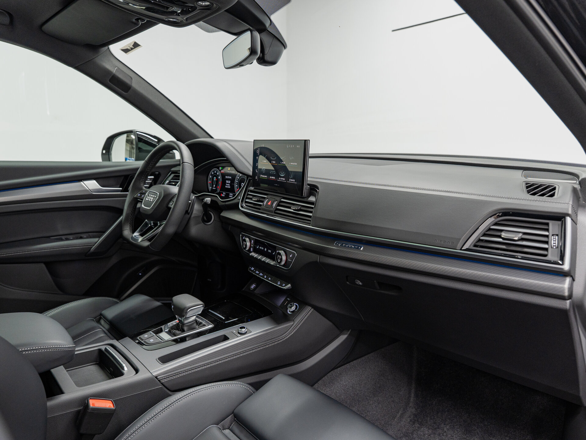 Автомобиль Audi Q5 L 45 TFSI 2.0 AMT (245 л.с.) 4WD - 14
