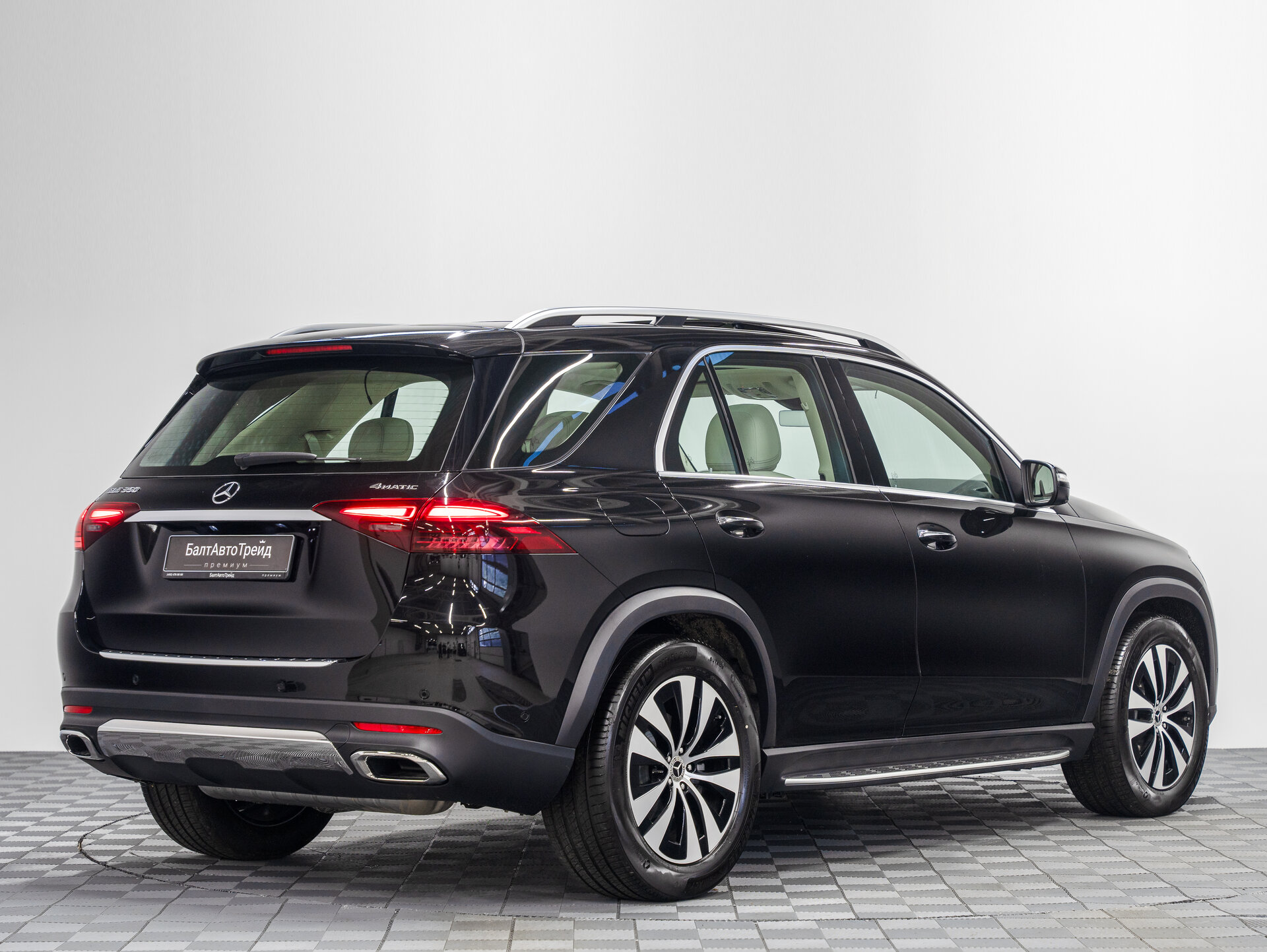Автомобиль Mercedes-Benz GLE 350 2.0 AT (258 л.с.) 4WD - 7