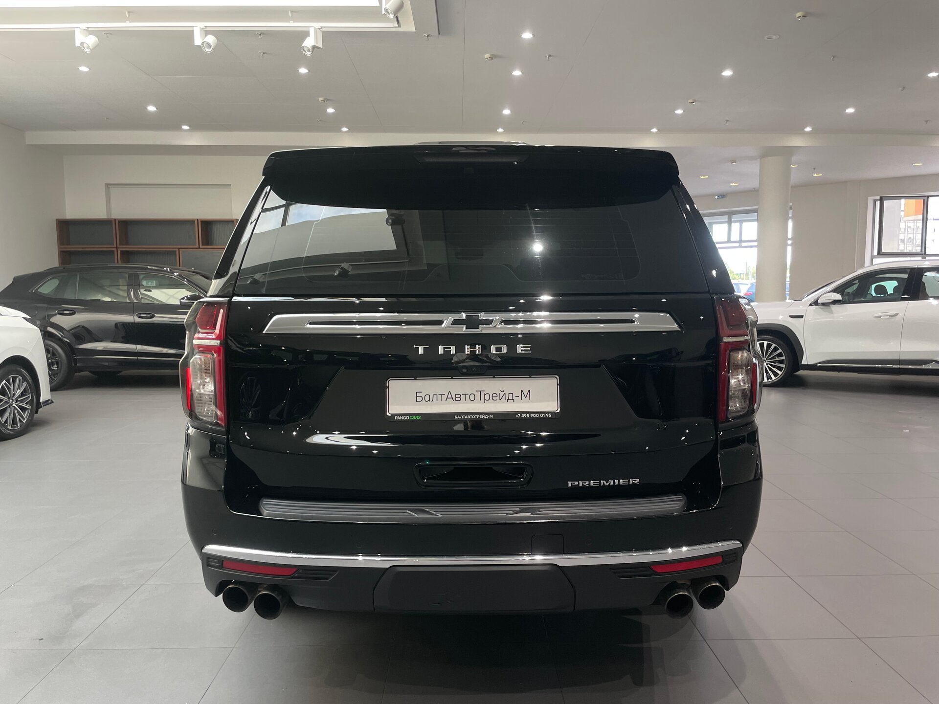 Автомобиль Chevrolet Tahoe 5.3 AT (360 л.с.) 4WD - 5