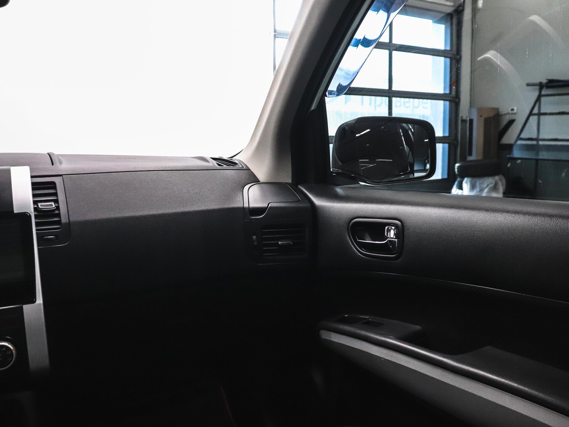 Nissan X-Trail 2011 14