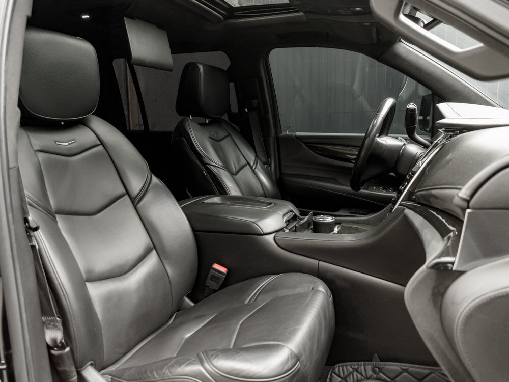 Купить Cadillac Escalade ESV 6.2 AT (409 л.с.) 4WD, 2016 в Екатеренбурге