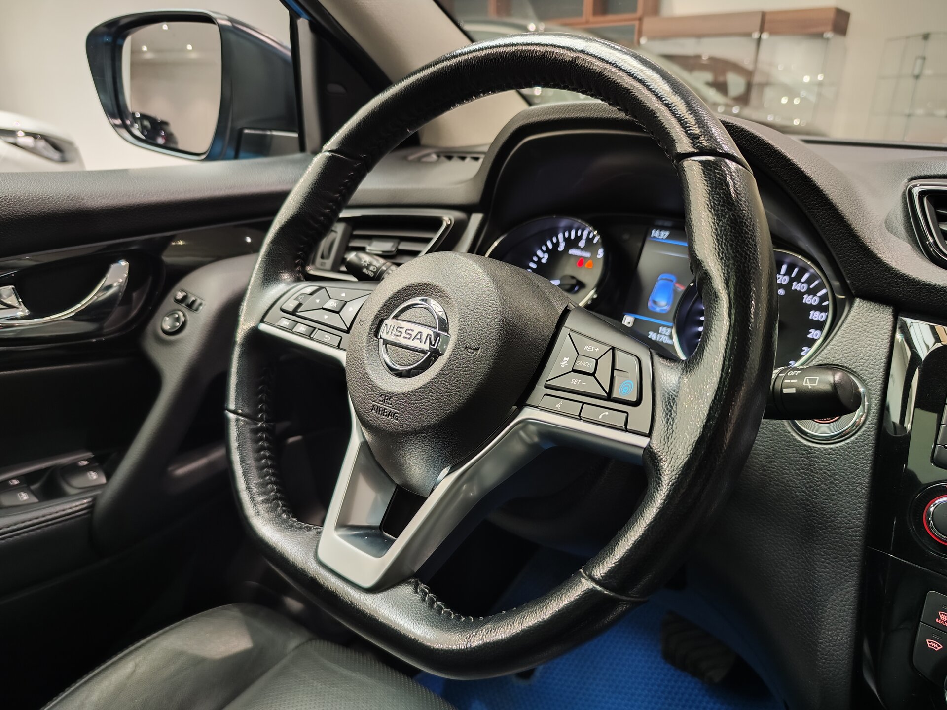 Автомобиль Nissan Qashqai 2.0 CVT (144 л.с.) 4WD - 16