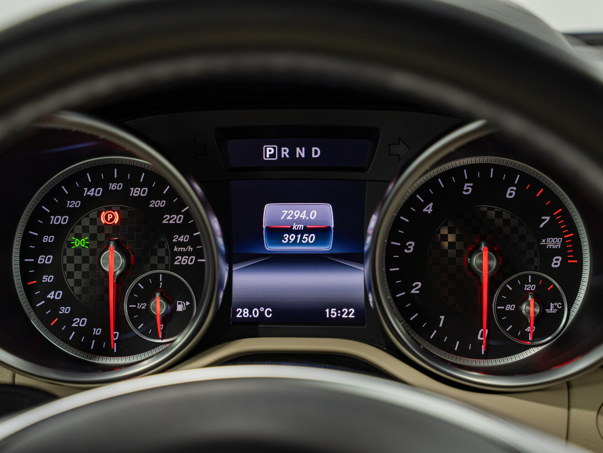 Автомобиль Mercedes-Benz SLC 200 2.0 AT (184 л.с.) - 20