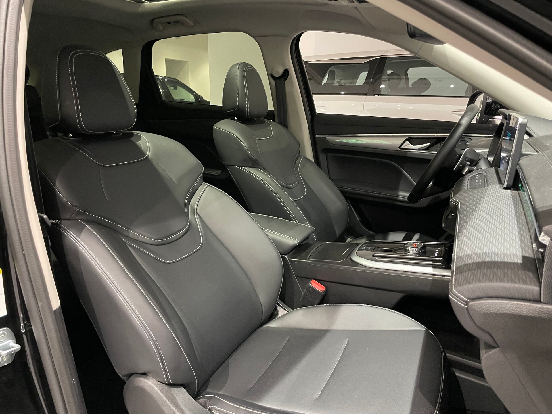 Автомобиль Haval Jolion 1.5 AMT (150 л.с.) 4WD - 12