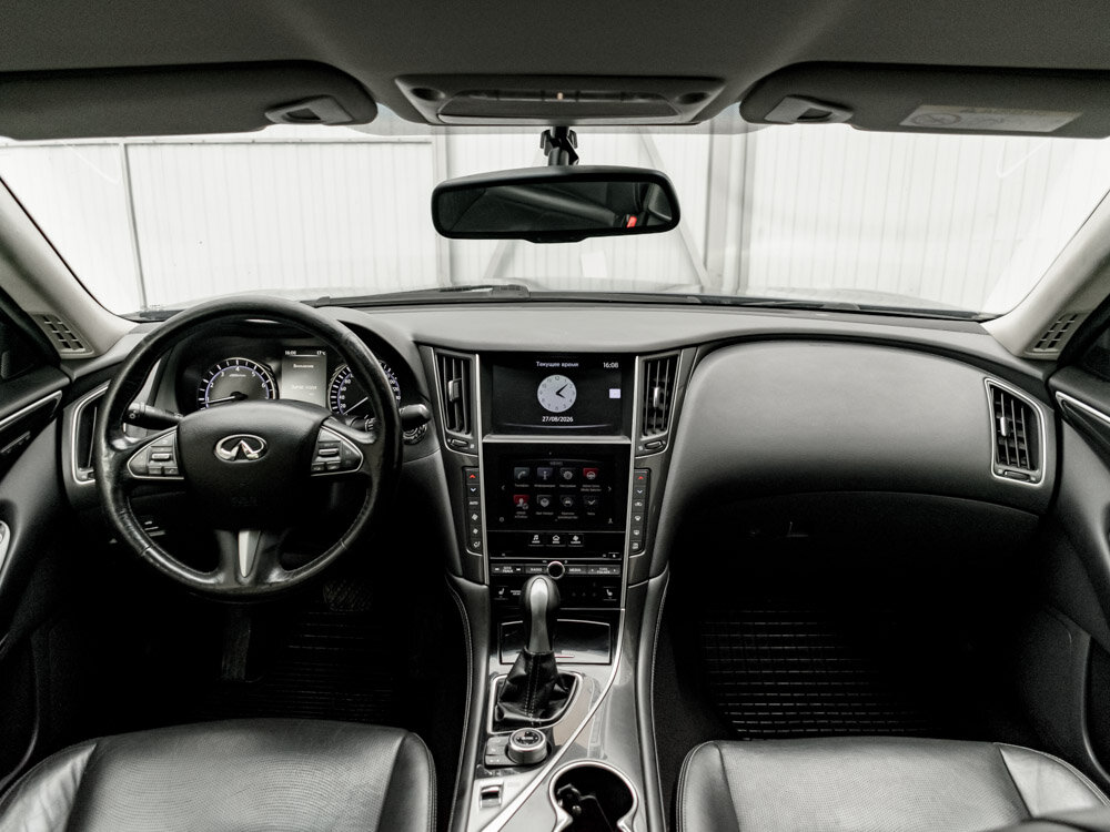 Купить Infiniti Q50 2.0 AT (211 л.с.), 2016 в Екатеренбурге