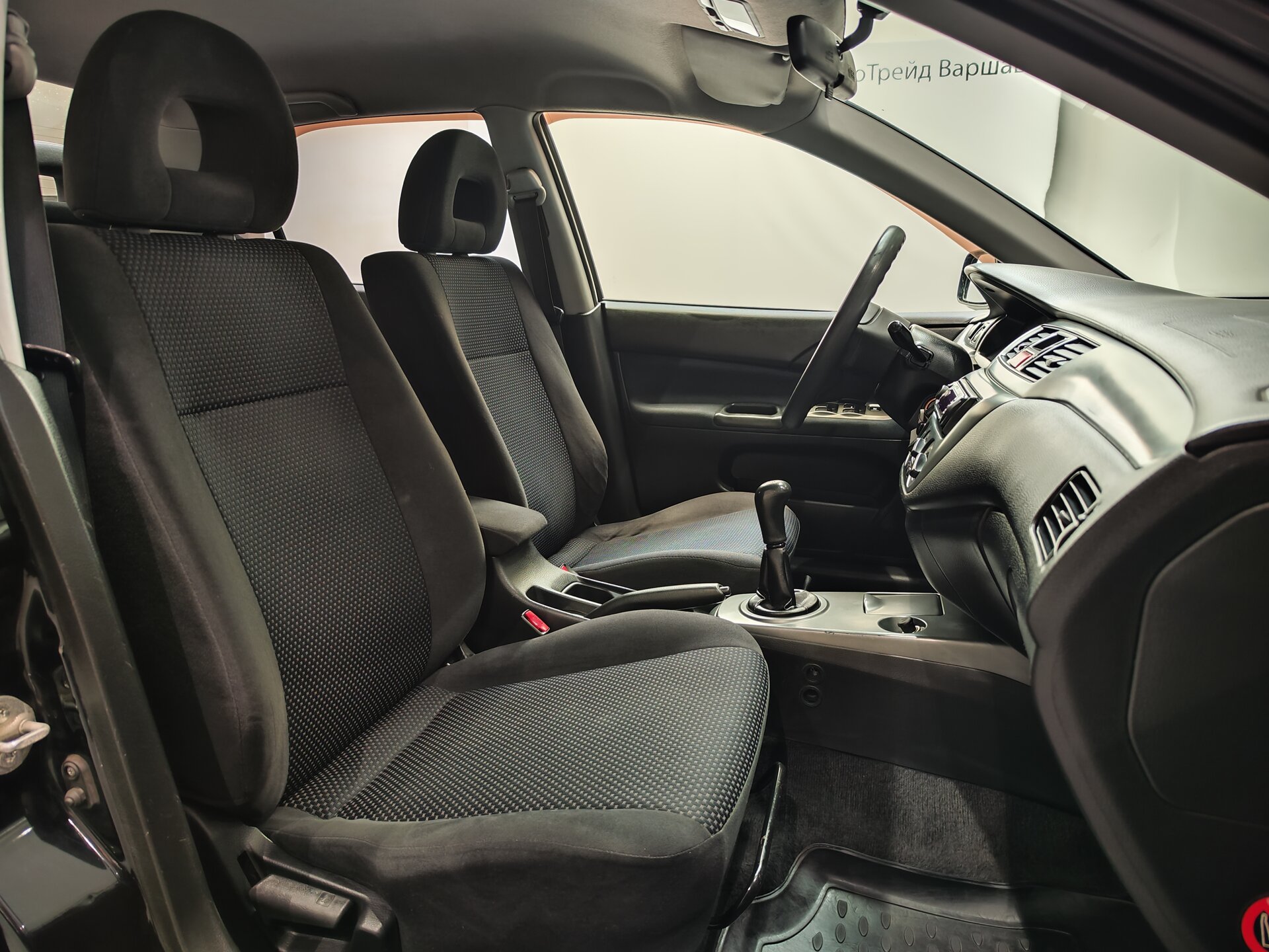 Автомобиль Mitsubishi Lancer 1.6 MT (98 л.с.) - 11