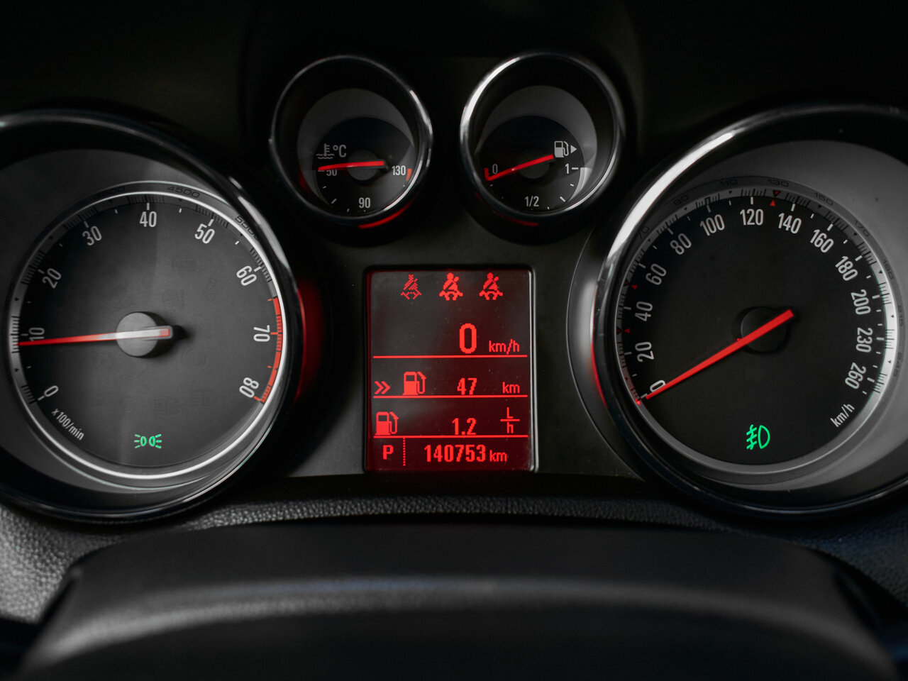 Купить Opel Mokka 1.8 AT (140 л.с.) 4WD, 2014 в Екатеренбурге