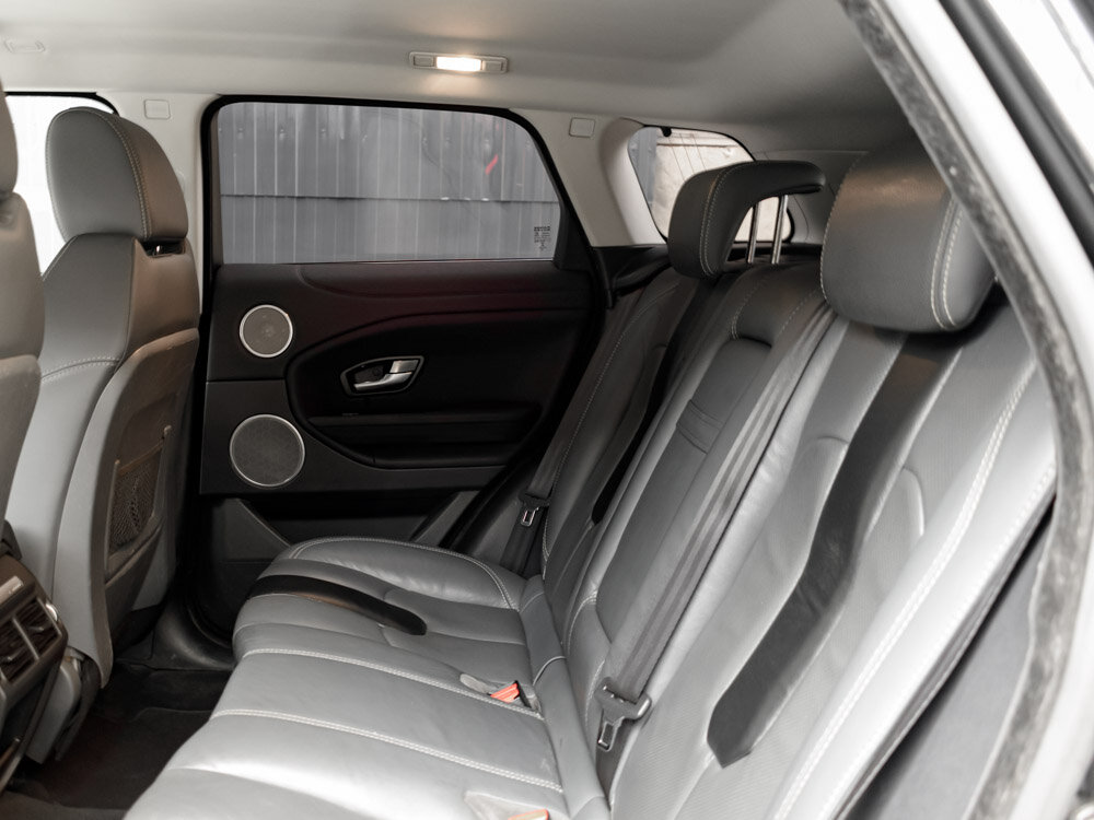 Купить Land Rover Range Rover Evoque 2.0d AT (150 л.с.) 4WD, 2017 в Екатеренбурге