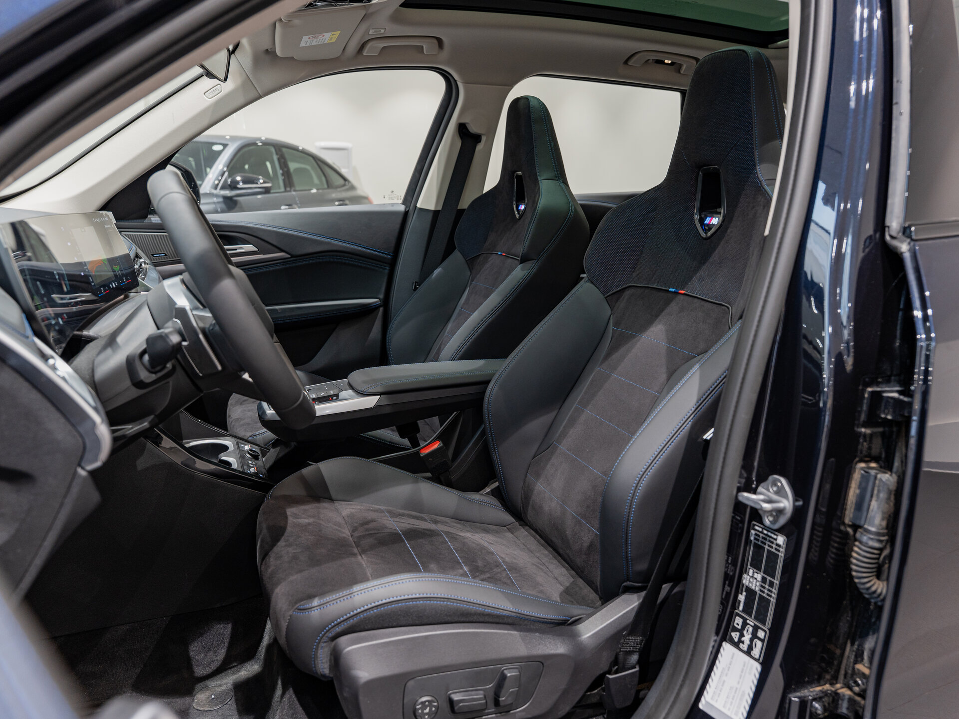 Автомобиль BMW X1 25Li xDrive 2.0 AMT (204 л.с.) 4WD - 11