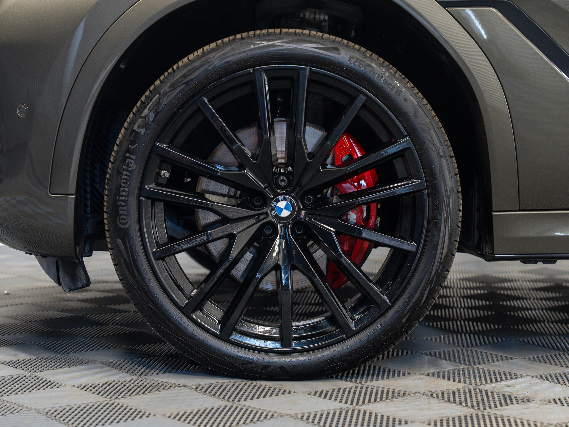 Автомобиль BMW X6 40d 3.0d AT (352 л.с.) 4WD - 11