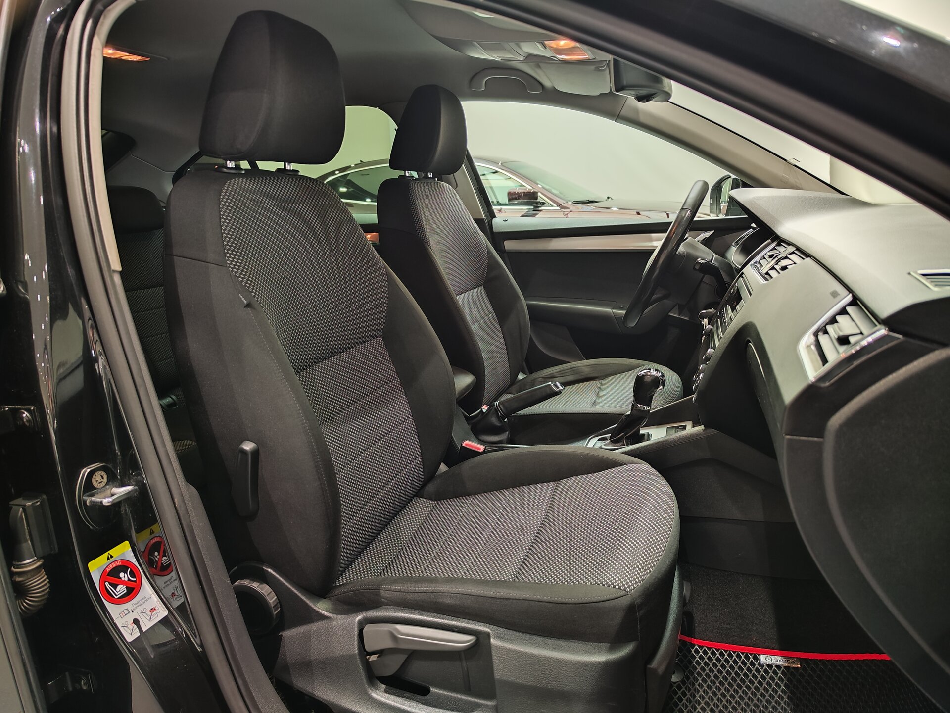 Автомобиль Skoda Octavia 1.4 AMT (140 л.с.) - 12