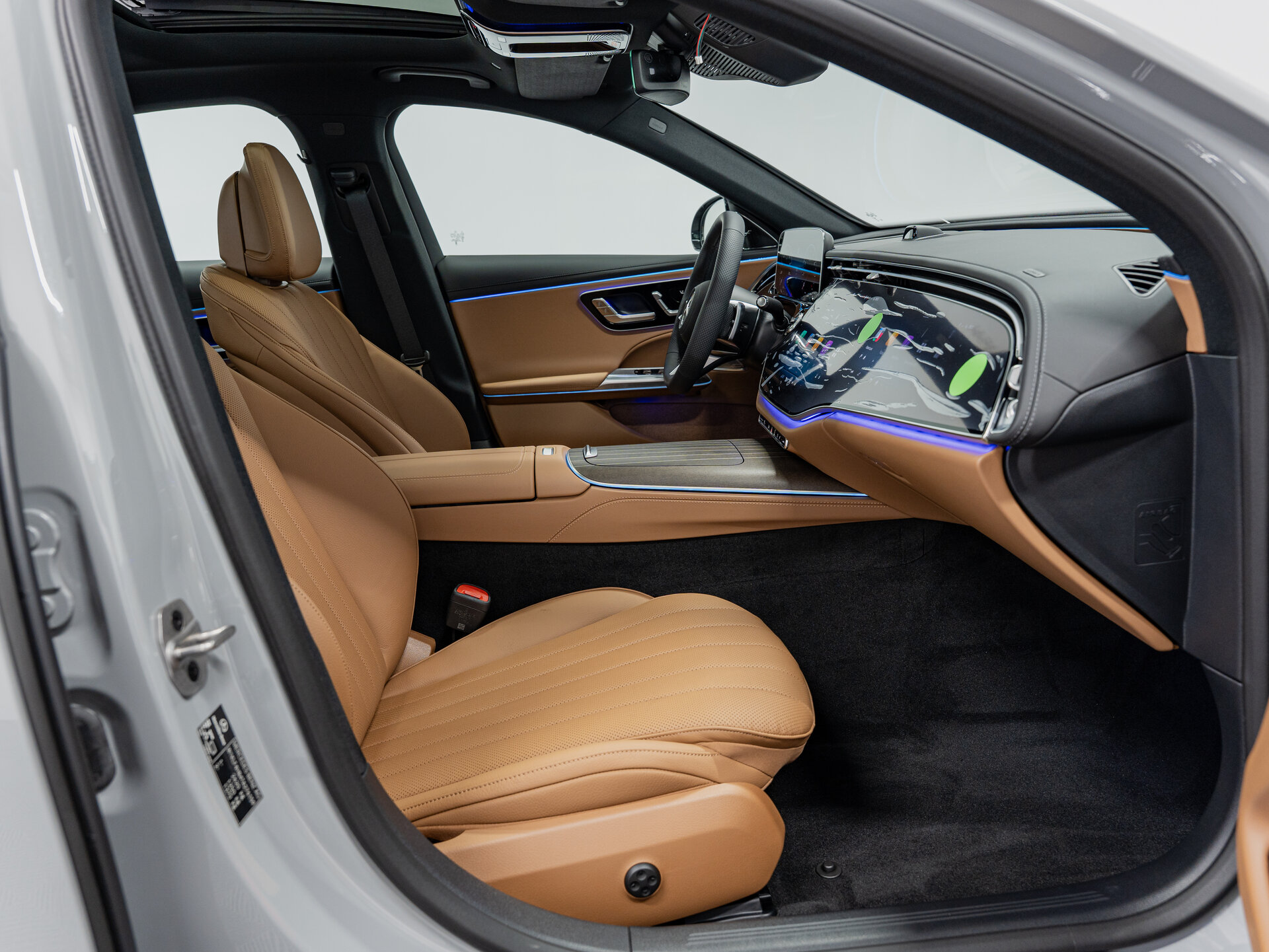 Автомобиль Mercedes-Benz E-Класс 300 2.0 AT (258 л.с.) 4WD - 14