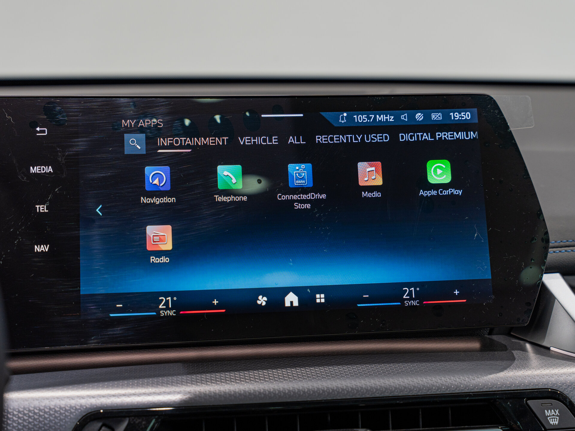 Автомобиль BMW X1 25Li xDrive 2.0 AMT (204 л.с.) 4WD - 18