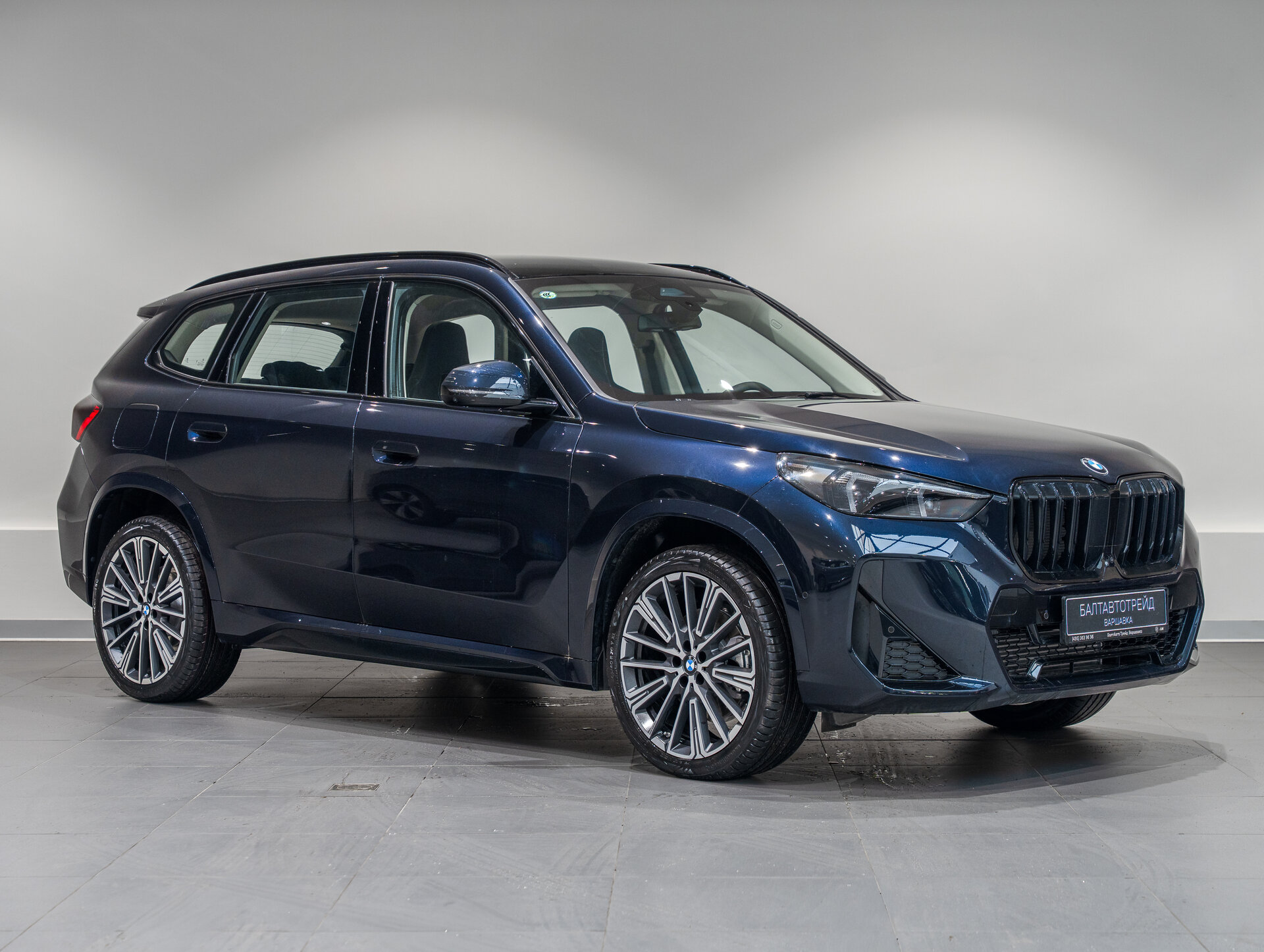 Автомобиль BMW X1 25Li xDrive 2.0 AMT (204 л.с.) 4WD - 3