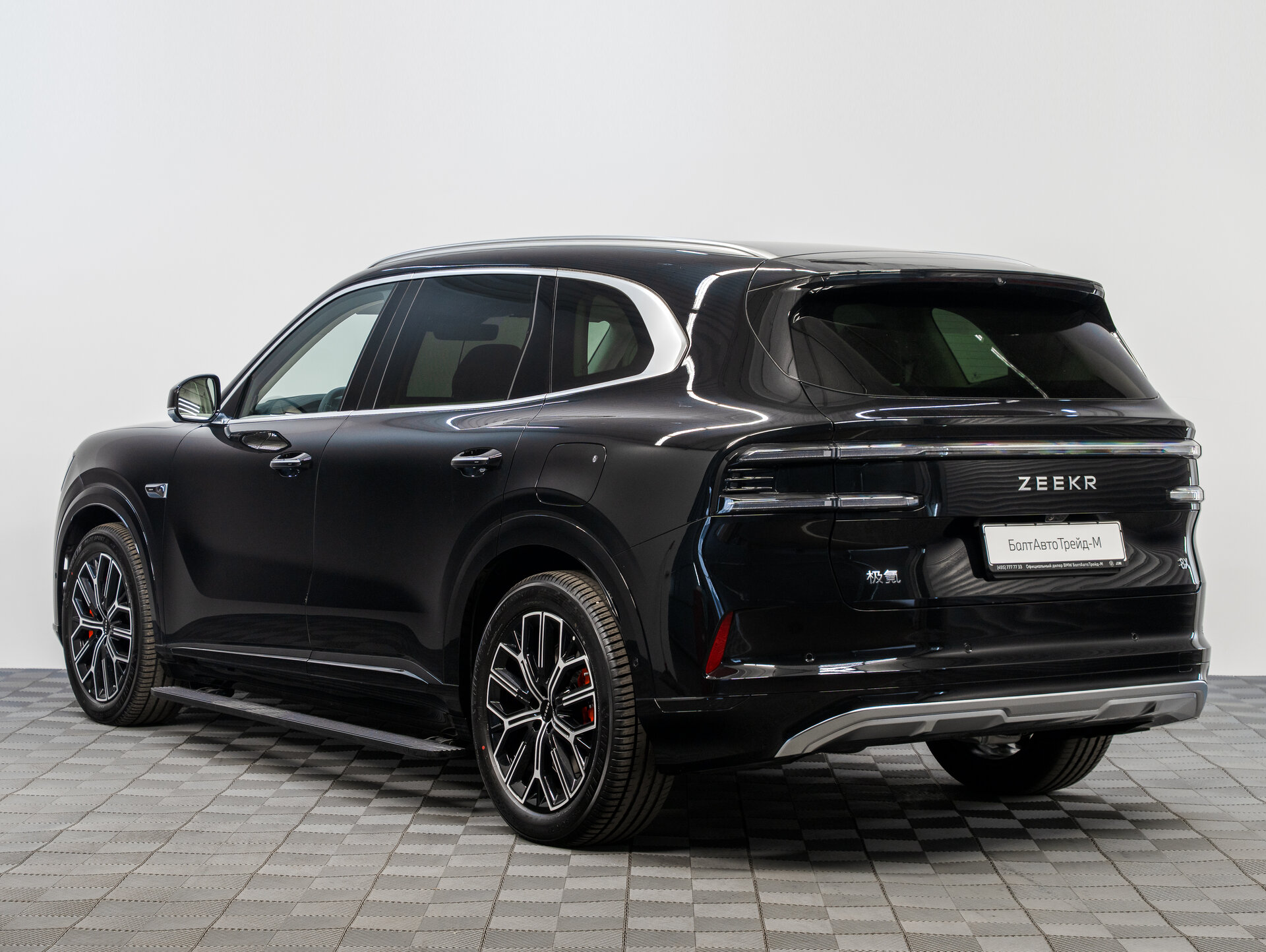 Автомобиль Zeekr 8X 55 kWh 2.0hyb AT (898 л.с.) 4WD - 4