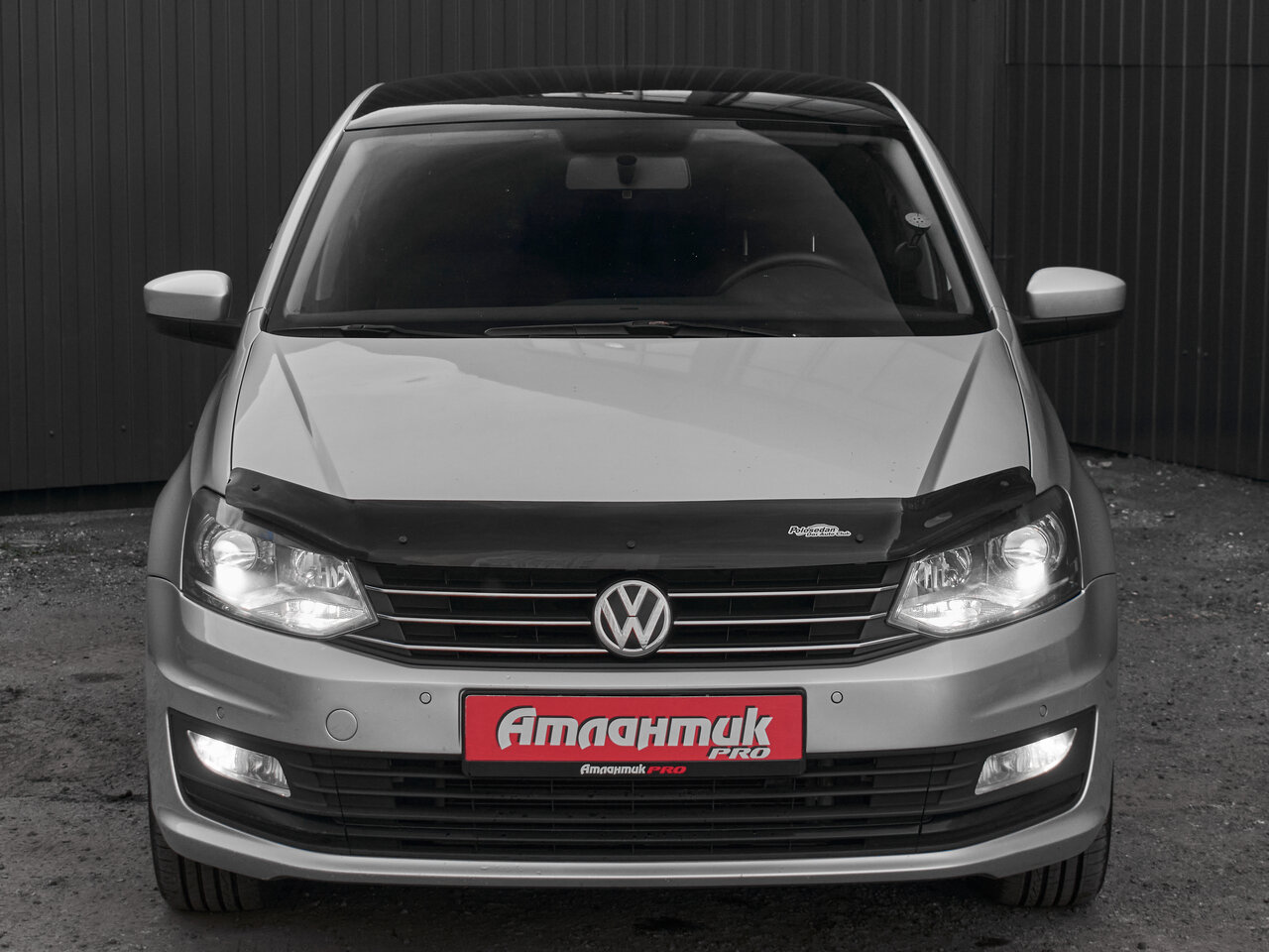 Купить Volkswagen Polo 1.6 AT (110 л.с.), 2016 в Екатеренбурге