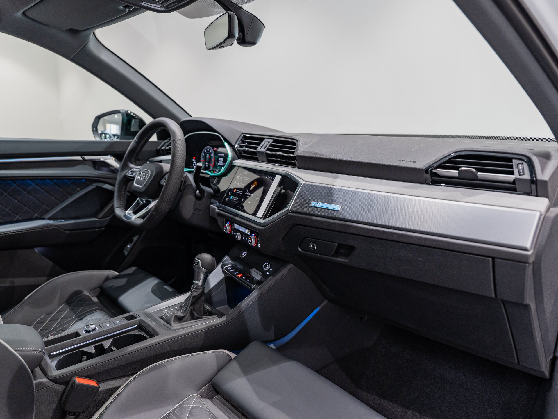 Автомобиль Audi Q3 35 TFSI 1.5 AMT (160 л.с.) - 11