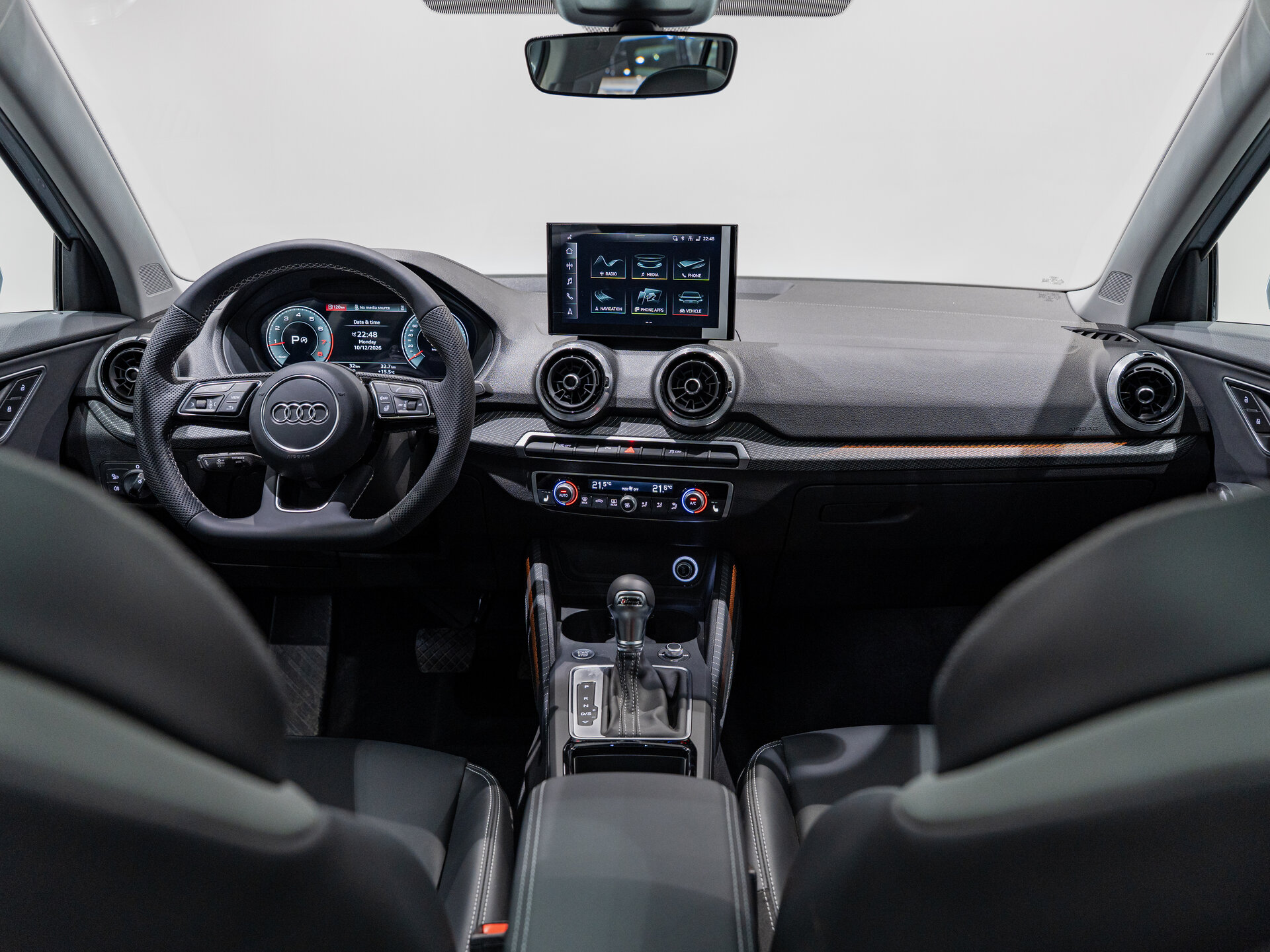 Автомобиль Audi Q2 35 TFSI 1.5 AMT (160 л.с.) - 12